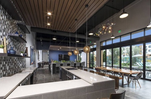Menlo Park Condo | Upscale Silicon Valley Apartment