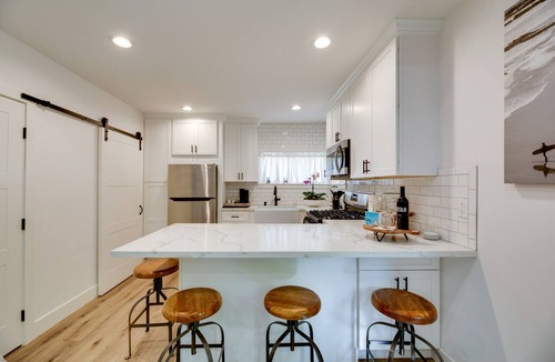 Whittier Apartment | Upscale Whittier Hills Gem: 17 Mi to Disneyland!