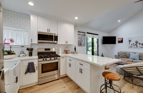 Whittier Apartment | Upscale Whittier Hills Gem: 17 Mi to Disneyland!