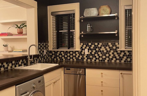 Nob Hill Condo | Urban Charm - NW Pearl/Nob Hill