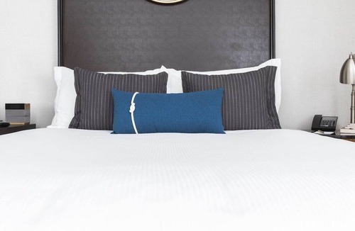 South Beach Hotel | Urban King Room w/Free Breakfast | Pet-Friendly & Access to Embarcadero