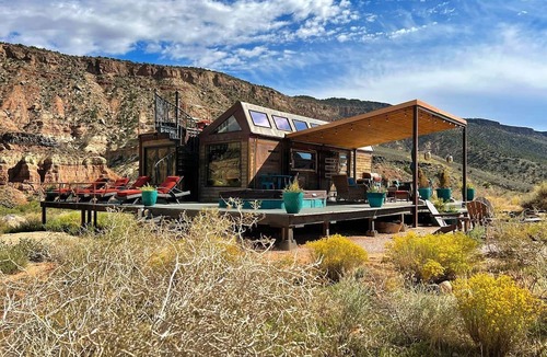Virgin Cabin | Utah Tiny House for a King Sized Zion Glamping Escape