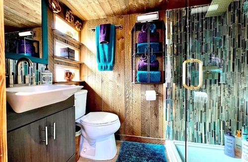 Virgin Cabin | Utah Tiny House for a King Sized Zion Glamping Escape