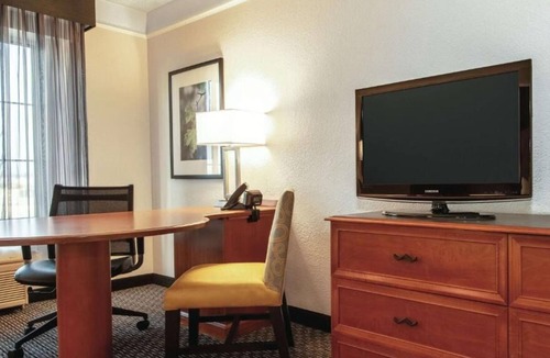 Guasti House | Vacation Day Is Always A Great Idea! Enjoy Spacious unit and Pool Access!