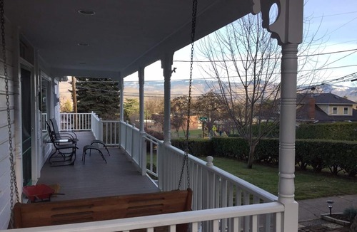 Ashland House | Vacation Home in Beautiful Ashland (Ashland, OR)