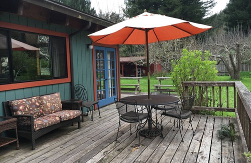 Scotia House | Vacation Home in the Redwoods