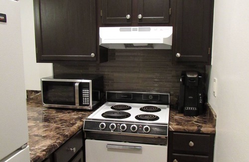 Prescott Valley Units Apartment | Vacation in a Mid-Century Mordern Style