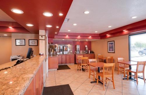 Oildale Hotel | Vagabond Inn Bakersfield North