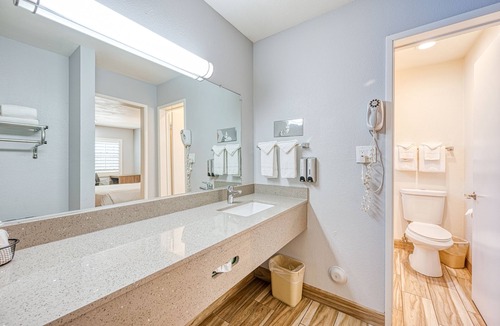 San Luis Obispo Hotel | Vagabond Inn San Luis Obispo