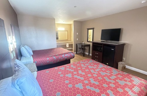 Watsonville Hotel | Valley Inn