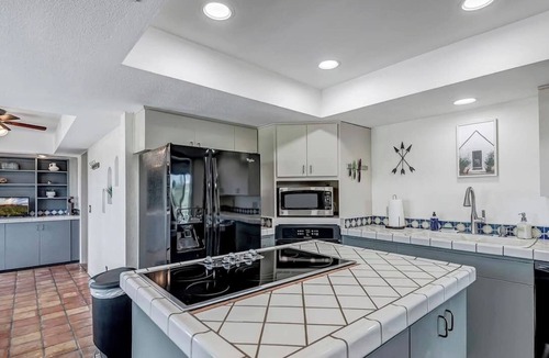 Cottonwood-Verde Village House | Valley View Retreat w/Firepit + BBQ