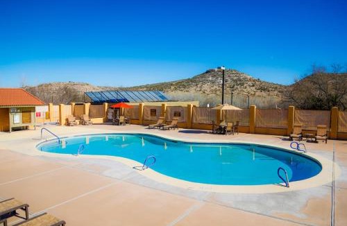 Cherry Resort | Verde Valley One-Bedroom Park Model Cabin 13