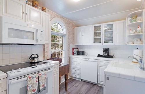 Seabright House | Vicky by the Sea – Ocean Views in Seabright