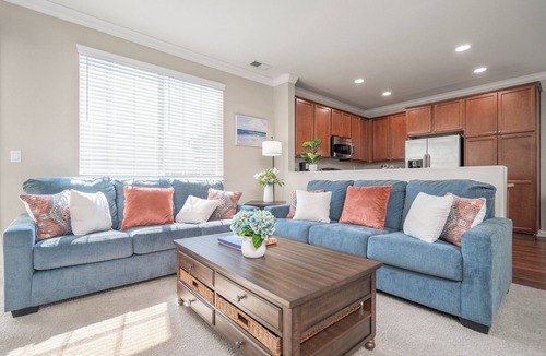 Northwest Reno House | View-Filled Four Bedroom Family Retreat