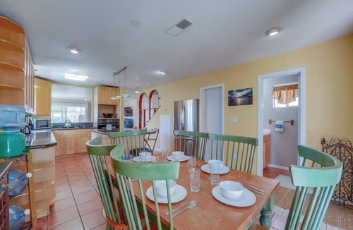 Bay Park House | View of Mission Bay plus A/C, pets, and parking