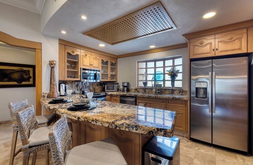 Cabo San Lucas Condo | Villa Camila on the Sea of Cortez at Medano Beach that connects to Downtown Cabo