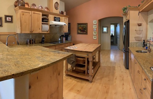 Pahrump House | VILLA DE FLORENZA custom home with pool and jacuzzi on fenced acre
