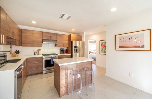 Vista Norte Cabin | Villa Mosaic | Vibrant Palm Springs Retreat