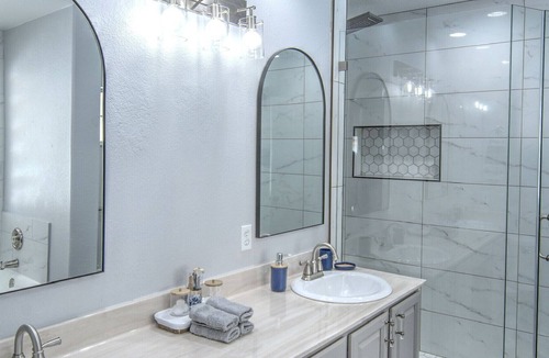 Enterprise Villa | Villa with 1/2 acre oasis