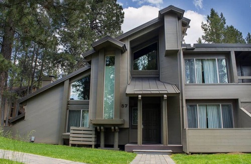 Tennis Village Condo | Village Lodge with Access to Exclusive Golf