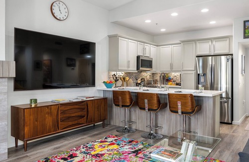 Baristo House | Villorrio Surprise – Stylish Rooftop Condo Near Downtown