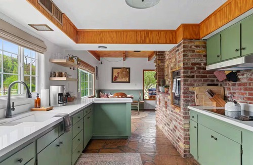 Cornville House | Vineyard Escape Near Sedona Shared Pool Hot Tub