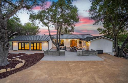 Templeton House | Vineyard House at Oak & Vine
