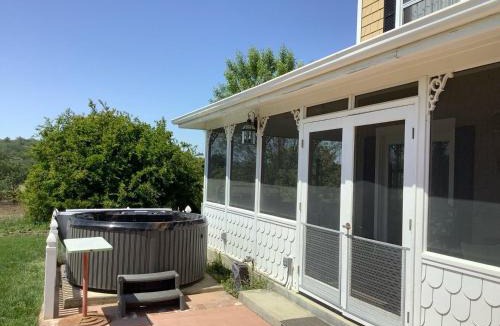 Templeton House | Vineyard Retreat