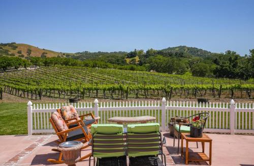 Templeton House | Vineyard Retreat