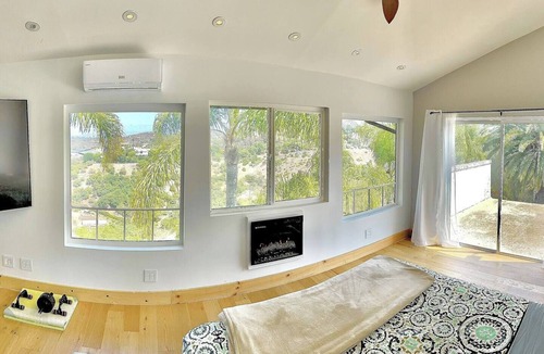 Morro Hills Bed & Breakfast | Vintoca Luxury Honeymoon Suite Farm Retreat