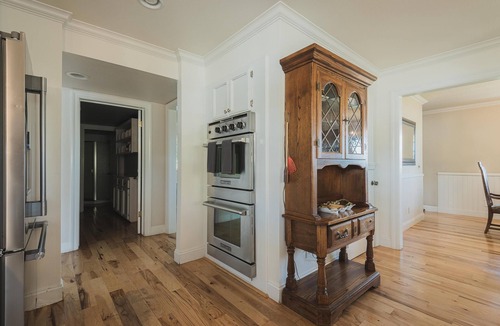 Paso Robles Other | Vinyl Vineyards Farmhouse - Luxurious Vineyard Farmhouse, pool, hot tub, views 4 bed 4 bath