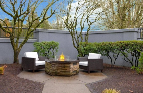 Southgate House | Visit nature at Courtyard Portland Southeast/Clackamas