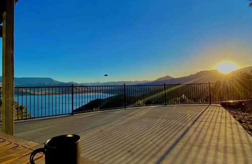 Lake Isabella House | Vista del Lago/Lake View/Sleeps 10