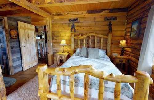 Monticello Resort | W-W: Guest Ranch Group Lodging up to 70!