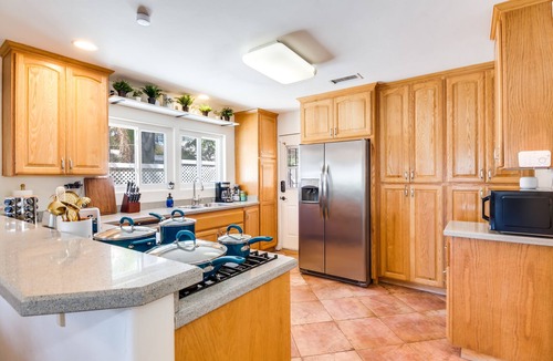 East Side Capistrano House | Walk 2 Beach-Food-Drinks-Fun | Outdoor Lounge | Bikes | King | Grill