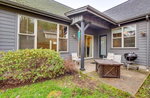 Harlow House | Walk to Autzen Stadium, 3 Mi to UO! Home w/Patio