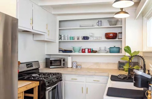 Corona del Mar House | Walk to Beach,Shops and Restaurants,Beach Cottage!
