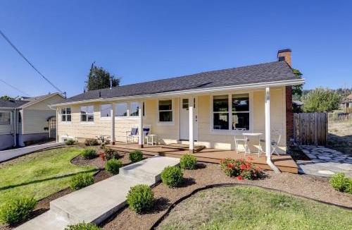 Camas House | Walk to Dtwn Camas! Updated Home w/Game Room