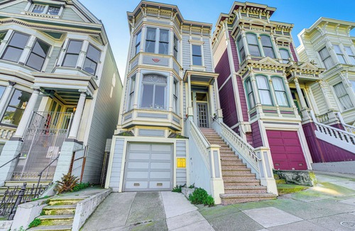 Lower Haight Apartment | Walk to Haight-Ashbury: Cozy Apartment w/Jukebox!