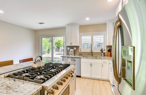 Benton Tract House | Walk to Park & Aquatic Center: Airy Redding Home!