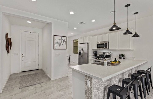 Glendale House | Walk to State Farm Stadium & Desert Diamond Arena