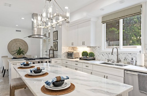 Corona del Mar House | WALK TO THE BEACH