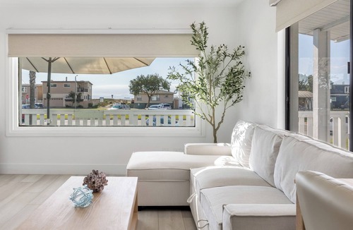 Sunset Beach House | Walk to the Sand! Ocean Views, Balcony & Parking | Sunset Surf