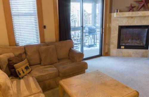 Truckee Apartment | Walk to the Village - Spacious Northstar Condo