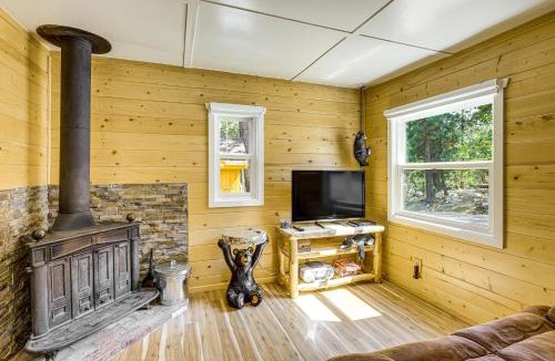 Green Valley Lake House | Walk to Water: Cozy Cabin in Green Valley Lake!