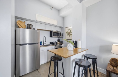 Rio Grande Apartment | Walkable Downtown SLC - Cozy Apartment