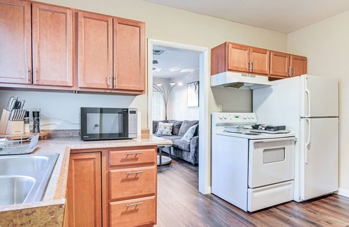 Governmental Mall House | Walkable Haven 1 Mi to Dtwn Phoenix & Chase Field!