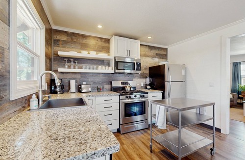 Lakeside Park Cabin | Walkable home just 3 blocks to Heavenly Village w/hot tub & firepit