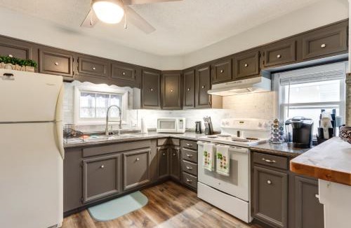 Nevada House | Walkable & Updated Nevada Home: Family Friendly!