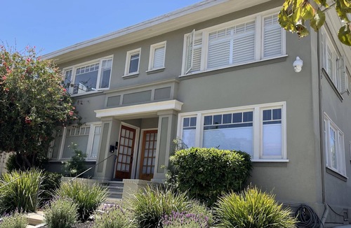 Piedmont Avenue Apartment | Walker's Paradise in Oakland